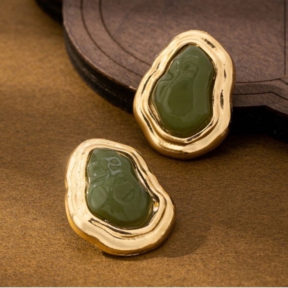 RARE cult gaia jade gold earrings - Picture 6 of 6